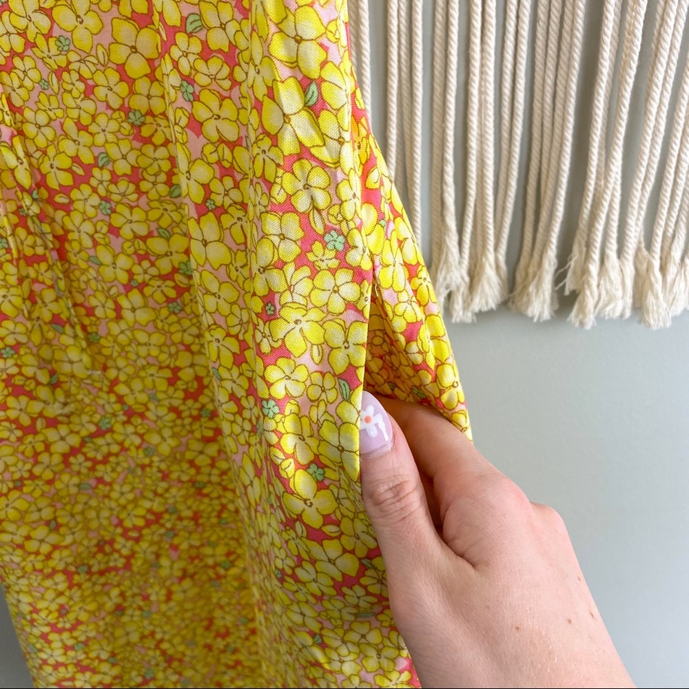 Dainty Floral Front Slit Yellow Sleeveless Mini Dress with Pockets Size Small - Picture 5 of 12